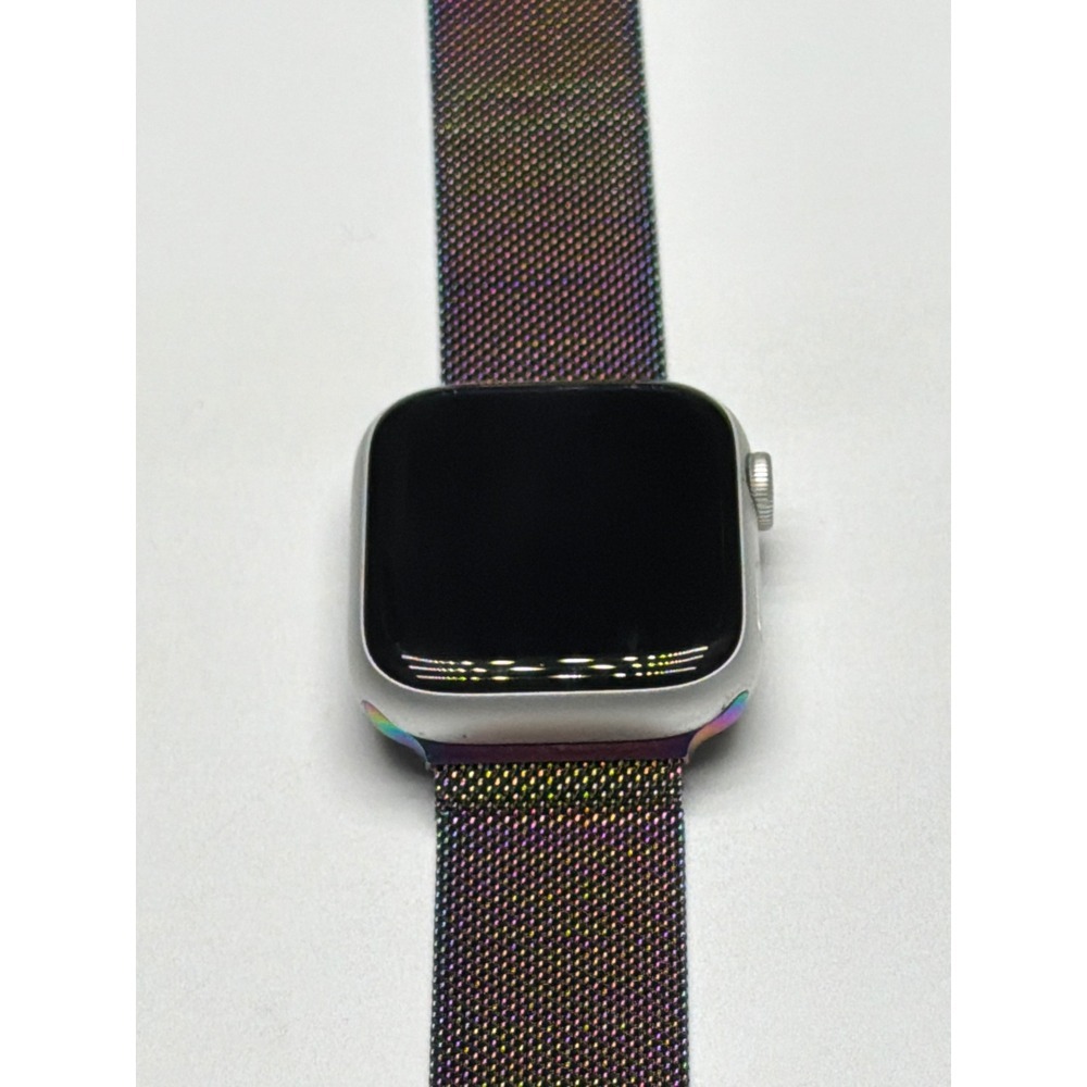Apple Watch Series 9 45mm GPS Silver‎ Aluminum Case Iridescent Band
